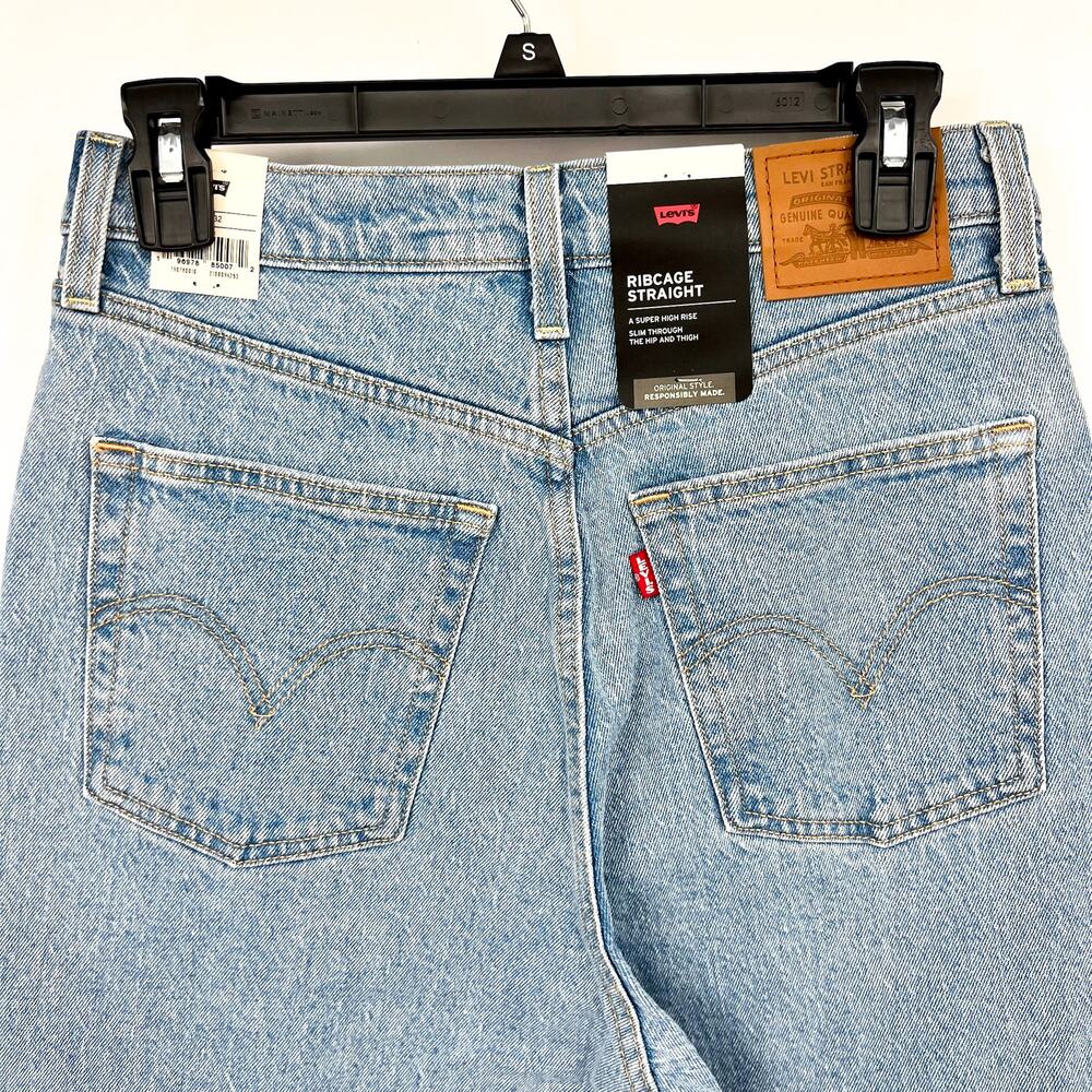 LEVI'S Womens Ribcage Straight Leg Jeans 28x32 Size 6 Light Wash 79078-0010 NWT - Picture 9 of 14